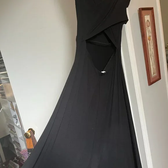 BLACK DRESS - Picture 4 of 12